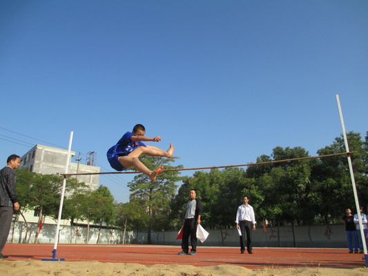 东里镇举办第45届小学生田径运动会